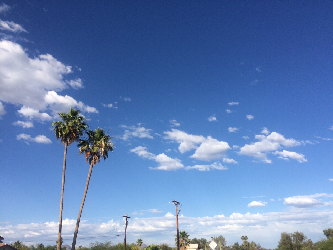 BA289 in deep blue Arizona skies, May 18th, 2015.